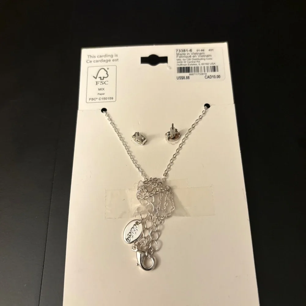 NWT Claires Silver Initial S Necklace and Earrings Set Rhinestone Letter Jewelry